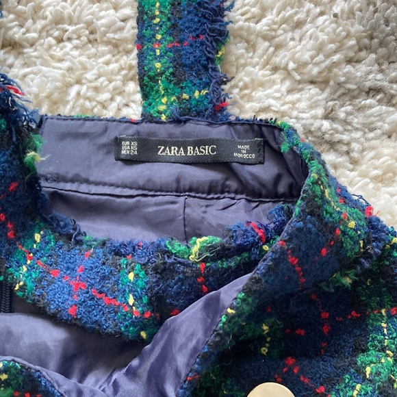 🎁Zara tweed green plaid strap skirt XS - Picture 5 of 8